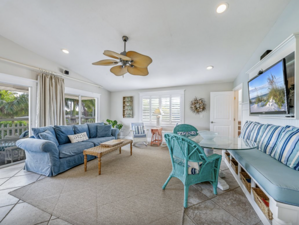 Anna Maria 4 Bedroom Pool House Walk to Beach